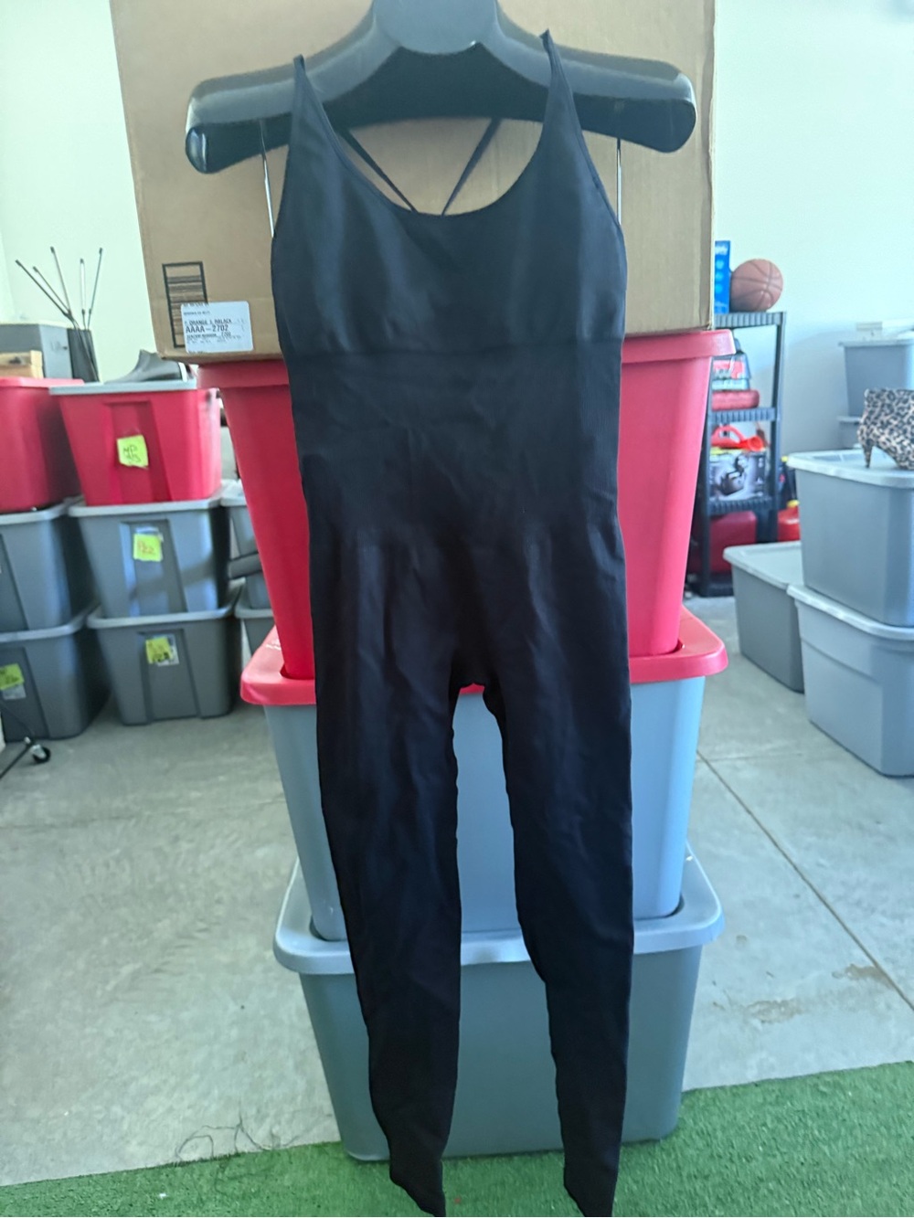 Black One-Piece Dance/Activewear Leotard with Strappy Back p52